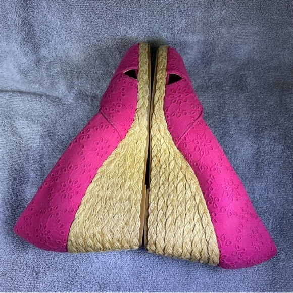 Chaps Pink‎ Wedge Shoes Women’s Size 9.5 Slip On - Picture 3 of 9